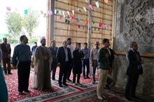 تجدید میثاق رئیس و جمعی از مدیران دانشگاه آزاد اسلامی شیراز با حضرت احمدبن موسی الکاظم شاهچراغ علیه السلام